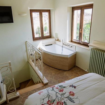 La Casa Delle Api Bed & Breakfast ออฟฟิดา ภายนอก รูปภาพ