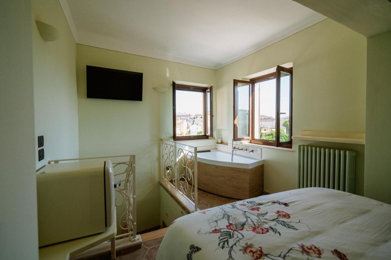 La Casa Delle Api Bed & Breakfast ออฟฟิดา ภายนอก รูปภาพ